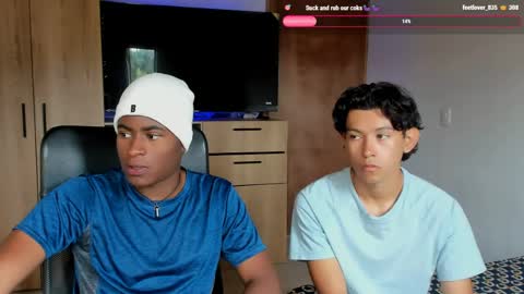 Snapshot of alan_scot chatting on 05-25-26, 03:40 Alan and Criss - WE JUST FRIENDS WITH BENEFITS BOTH VERS online show from 05-25-26, 03:40