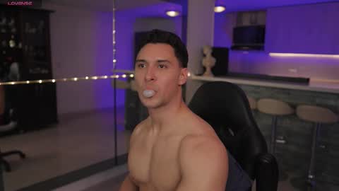 Snapshot of alan_vidal chatting on 03-08-26, 02:59 Alan Vidal online show from 03-08-26, 02:59