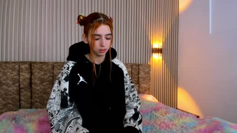 A L A N A  online show from 12-04-24, 02:04