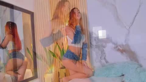 A L A N A  online show from 11-21-25, 10:58