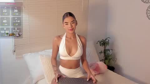 Alana online show from 12-22-25, 12:40
