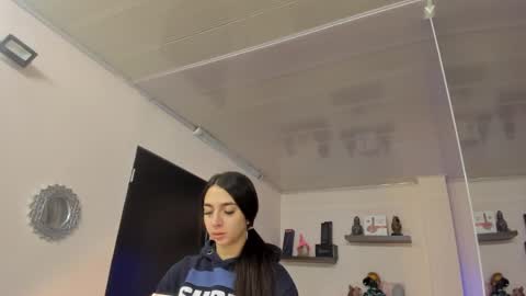 Maeve  online show from 01-22-25, 11:01