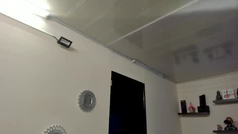 Maeve  online show from 02-14-25, 04:31