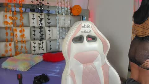 alana online show from 10-29-25, 05:10