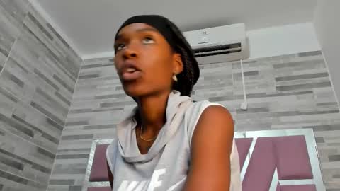 Alana online show from 10-19-25, 05:46