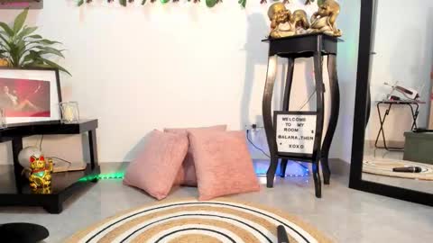       online show from 11-18-25, 11:26