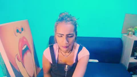 Snapshot of alanadelray chatting on 01-12-25, 07:32 alanadelray online show from 01-12-25, 07:32