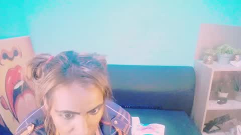 Snapshot of alanadelray chatting on 01-21-25, 07:04 alanadelray online show from 01-21-25, 07:04