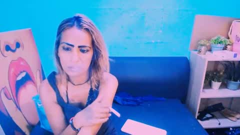 Snapshot of alanadelray chatting on 01-31-25, 11:24 alanadelray online show from 01-31-25, 11:24