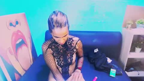 Snapshot of alanadelray chatting on 02-03-25, 02:13 alanadelray online show from 02-03-25, 02:13