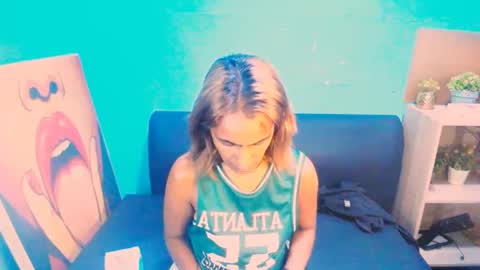 Snapshot of alanadelray chatting on 02-05-25, 02:16 alanadelray online show from 02-05-25, 02:16