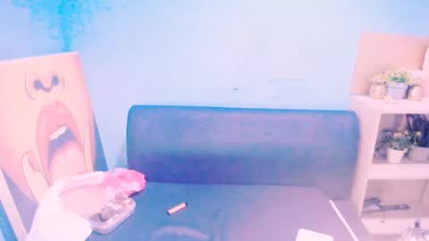 Snapshot of alanadelray chatting on 02-19-25, 10:34 alanadelray online show from 02-19-25, 10:34