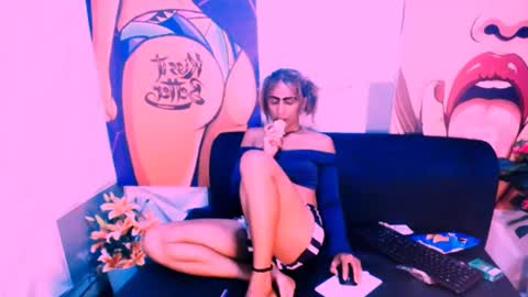 Snapshot of alanadelray chatting on 02-23-25, 05:18 alanadelray online show from 02-23-25, 05:18