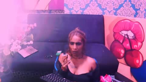 Snapshot of alanadelray chatting on 02-27-25, 08:28 alanadelray online show from 02-27-25, 08:28