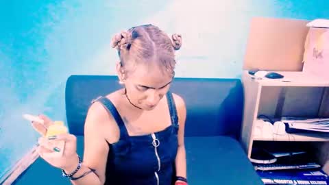 Snapshot of alanadelray chatting on 02-28-25, 08:09 alanadelray online show from 02-28-25, 08:09