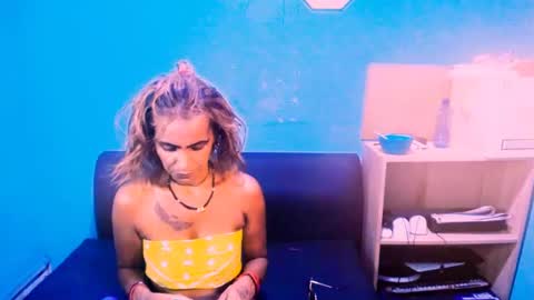 Snapshot of alanadelray chatting on 03-10-25, 07:53 alanadelray online show from 03-10-25, 07:53