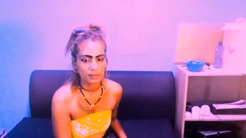 Snapshot of alanadelray chatting on 03-10-25, 02:16 alanadelray online show from 03-10-25, 02:16