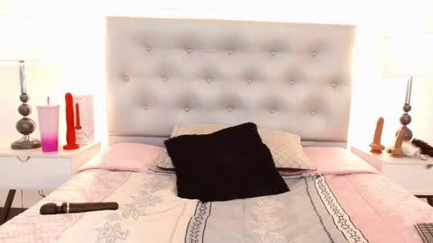 alana online show from 12-14-25, 04:07