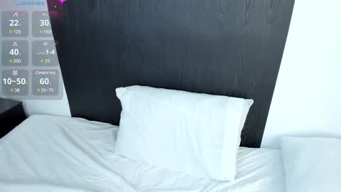 alanblack1 online show from 03-12-25, 06:11