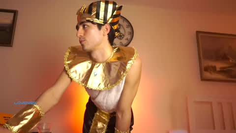 Snapshot of alandenavarre chatting on 12-21-24, 10:19 idenavarre online show from 12-21-24, 10:19