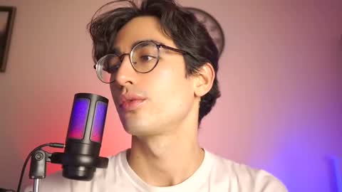 Snapshot of alandenavarre chatting on 01-11-25, 10:29 idenavarre online show from 01-11-25, 10:29