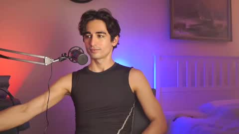 Snapshot of alandenavarre chatting on 01-13-25, 01:45 idenavarre online show from 01-13-25, 01:45