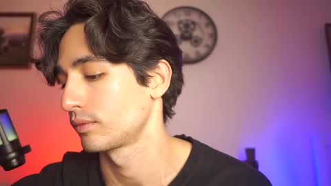 Snapshot of alandenavarre chatting on 01-17-25, 11:51 idenavarre online show from 01-17-25, 11:51