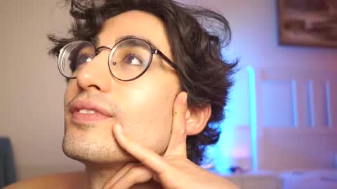 Snapshot of alandenavarre chatting on 02-24-25, 01:24 idenavarre online show from 02-24-25, 01:24