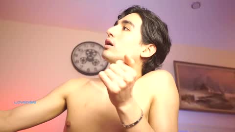 Snapshot of alandenavarre chatting on 02-27-25, 09:14 idenavarre online show from 02-27-25, 09:14