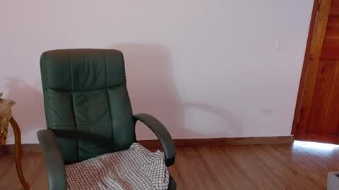 alanis  online show from 04-30-26, 02:01