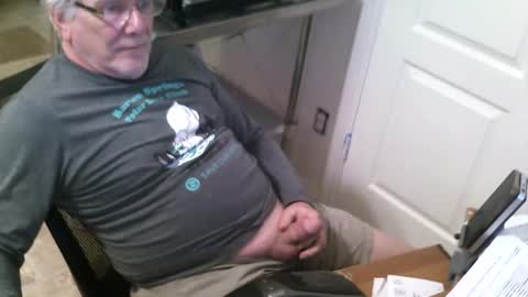 Snapshot of alanlee10allen chatting on 12-17-25, 11:11 Alanlee10allen online show from 12-17-25, 11:11