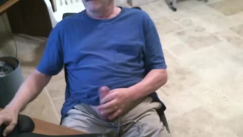 Snapshot of alanlee10allen chatting on 06-14-26, 02:08 Alanlee10allen online show from 06-14-26, 02:08