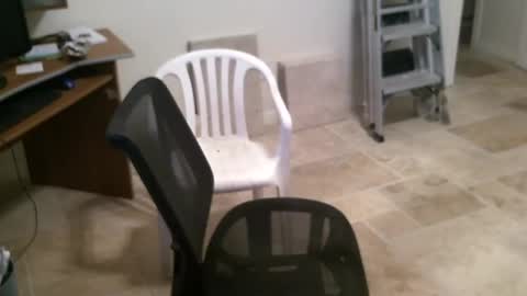Snapshot of alanlee10allen chatting on 06-18-26, 03:49 Alanlee10allen online show from 06-18-26, 03:49