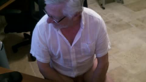 Snapshot of alanlee10allen chatting on 06-22-26, 10:51 Alanlee10allen online show from 06-22-26, 10:51