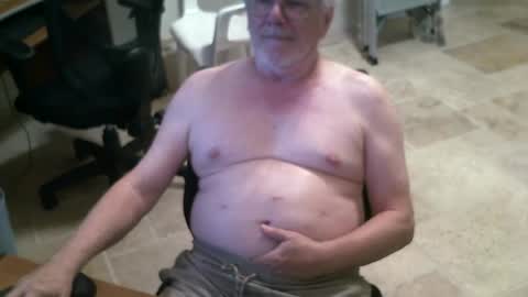 Snapshot of alanlee10allen chatting on 06-29-26, 03:34 Alanlee10allen online show from 06-29-26, 03:34