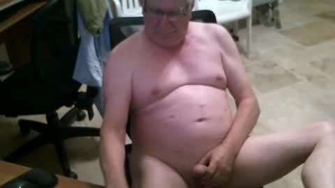 Snapshot of alanlee10allen chatting on 07-13-26, 12:19 Alanlee10allen online show from 07-13-26, 12:19