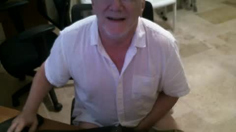 Snapshot of alanlee10allen chatting on 07-18-26, 03:38 Alanlee10allen online show from 07-18-26, 03:38