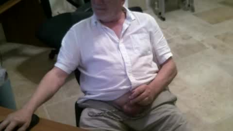Snapshot of alanlee10allen chatting on 07-25-26, 02:14 Alanlee10allen online show from 07-25-26, 02:14