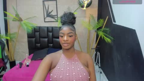 Snapshot of alanna_bonny chatting on 06-30-26, 08:59 Alanna online show from 06-30-26, 08:59