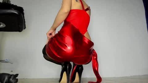 ALANNIS online show from 12-28-24, 07:33