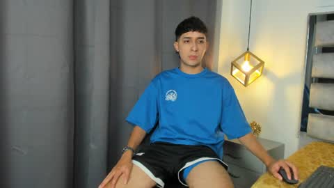 Snapshot of alantaylorr_ chatting on 07-05-26, 03:34 alantaylorr_ online show from 07-05-26, 03:34