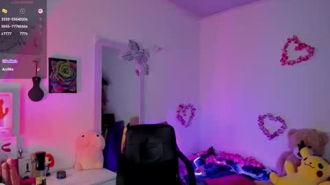 Snapshot of alaska_colors chatting on 02-26-26, 02:16 Caro online show from 02-26-26, 02:16