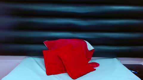 AlaSmith  online show from 12-17-24, 02:01