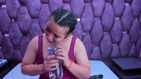 AlaSmith  online show from 10-05-25, 02:10