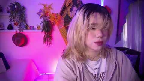 Snapshot of albaandthayron chatting on 06-11-26, 12:03 albaandthayron online show from 06-11-26, 12:03