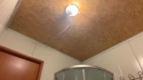 Snapshot of albe971088 chatting on 01-11-25, 03:42 camiik online show from 01-11-25, 03:42