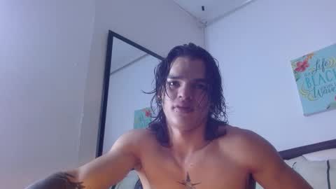 Snapshot of albertbernal69 chatting on 10-03-25, 03:47 Albert online show from 10-03-25, 03:47