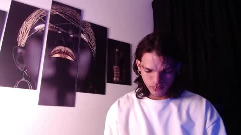 Snapshot of albertbernal69 chatting on 10-29-25, 02:03 Albert online show from 10-29-25, 02:03