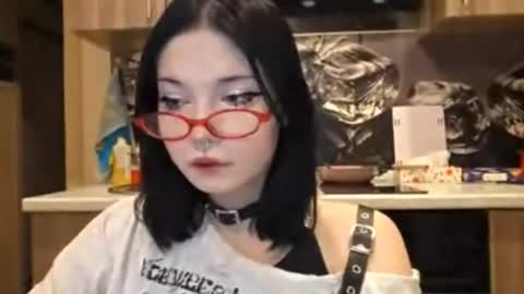 Im Katrina online show from 01-12-26, 01:49