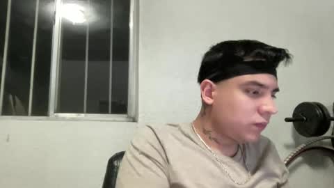 albertoarenas16 online show from 04-17-26, 04:59